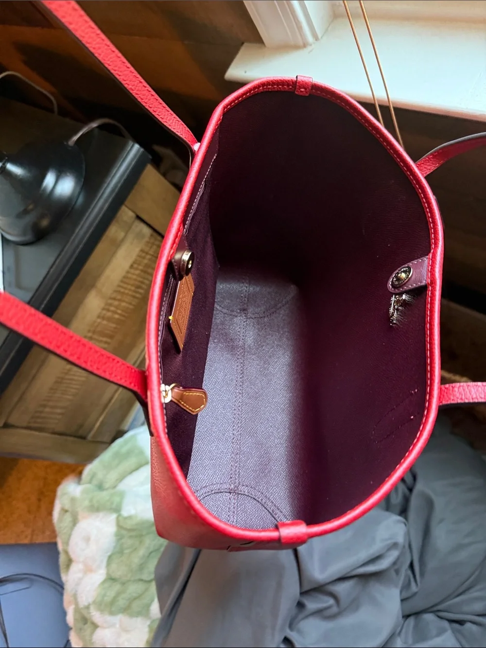 Coach medium city